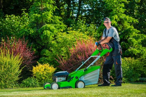 Yard Work Service in Barrington