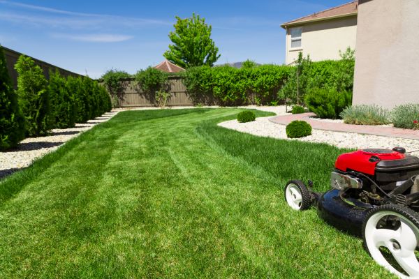 Residential Lawn Mowing in Barrington
